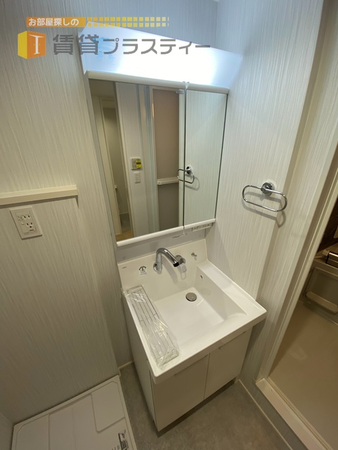 洗面設備　洗面化粧台です。