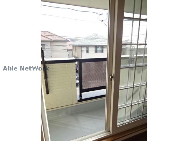 バルコニー　※同物件別部屋の写真となります。