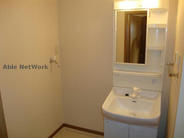 洗面設備　※同物件別部屋の写真となります。