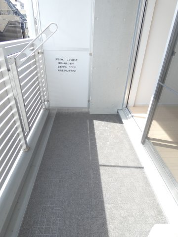 バルコニー　バルコニー