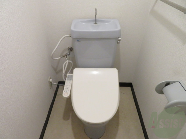 トイレ　各機能付きのトイレですので安心してご利用いただけます。