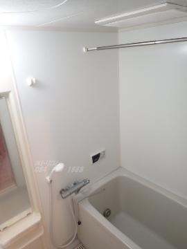 バス・シャワールーム　追焚＆浴室乾燥機能付き（イメージ）