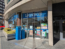 コンビニ　ローソン 東銀座駅前店（コンビニ）まで108m