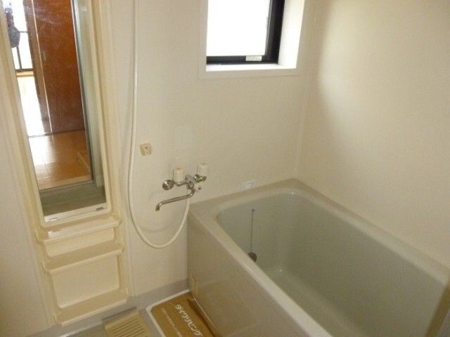 バス・シャワールーム　別号室の参考写真