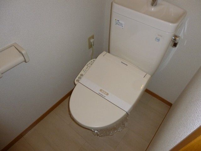 トイレ　別号室の参考写真