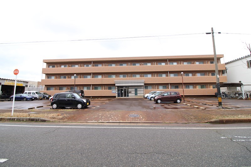 駐車場　敷地内駐車場