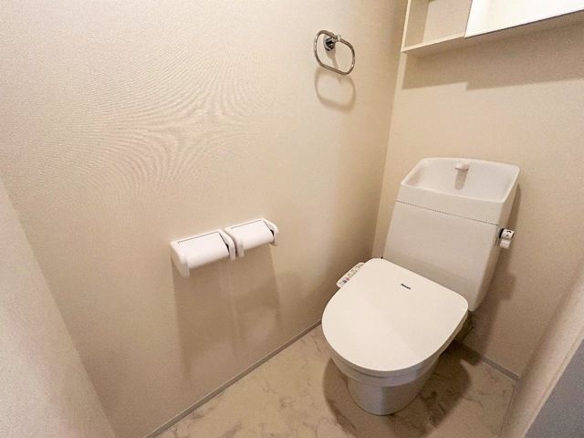 トイレ　※同タイプの写真です。