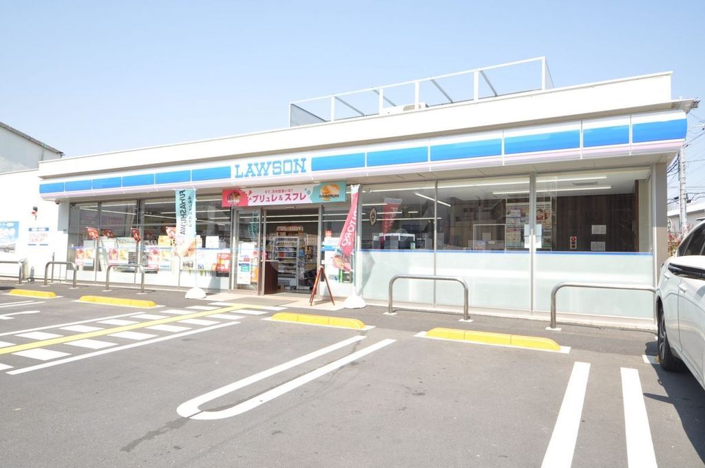 コンビニ　ローソン足立谷在家二丁目店（コンビニ）まで240m
