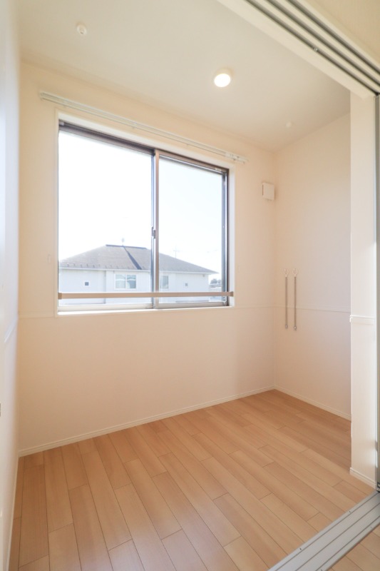 バルコニー　図面と現状に相違がある場合には現状を優先