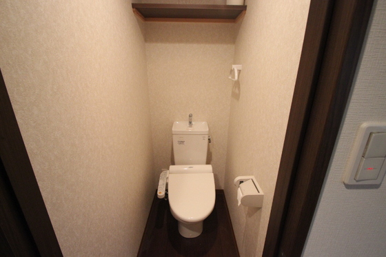 トイレ　※別部屋の写真です