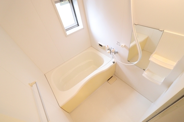 バス・シャワールーム　浴室