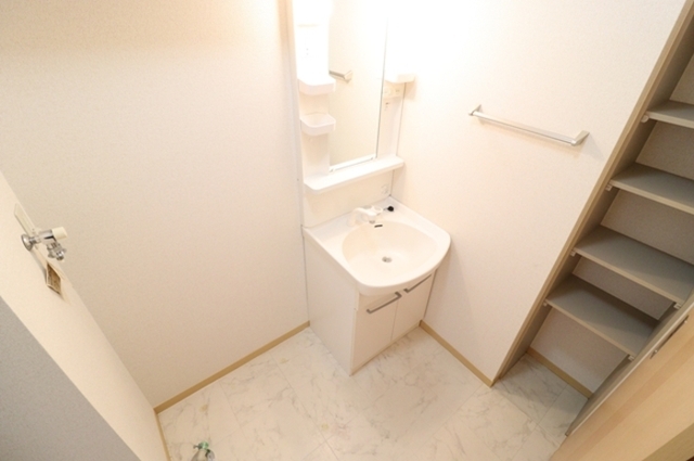 洗面設備　洗面室