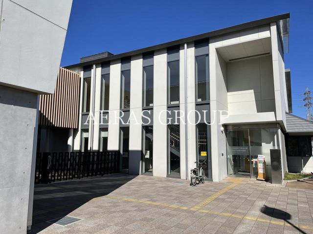 図書館　和光市図書館下新倉分館（図書館）まで876m