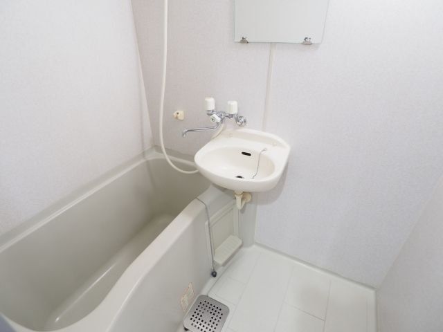 バス・シャワールーム　バス