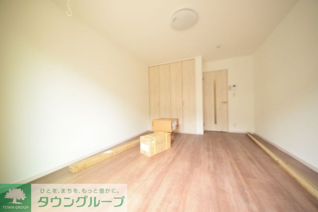 居室・リビング　奥行きのあるお部屋です