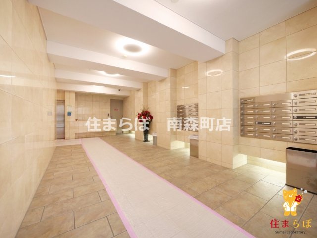 エントランス　共用部の印象も大切に