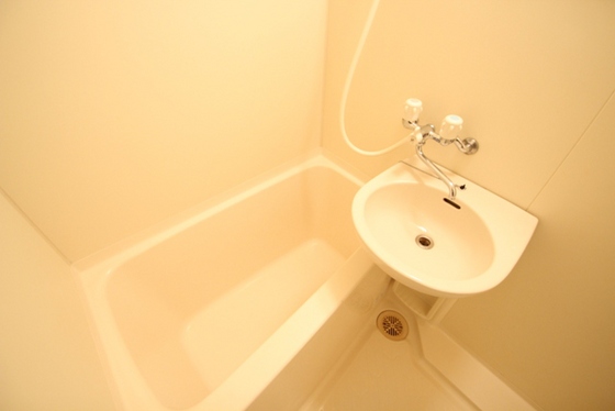 洗面設備　※別部屋の写真です