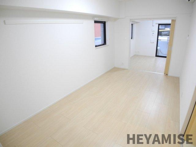 居室・リビング　※同間取りの別号室写真です。