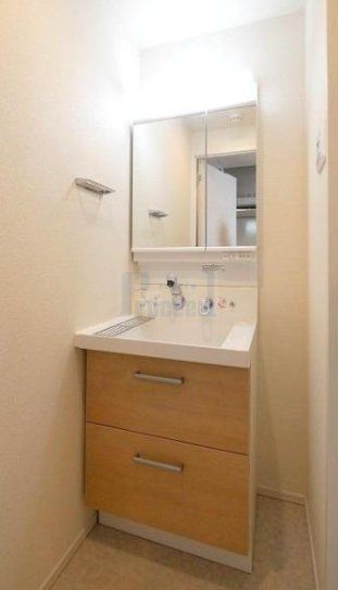 洗面設備　うれしい独立洗面台！