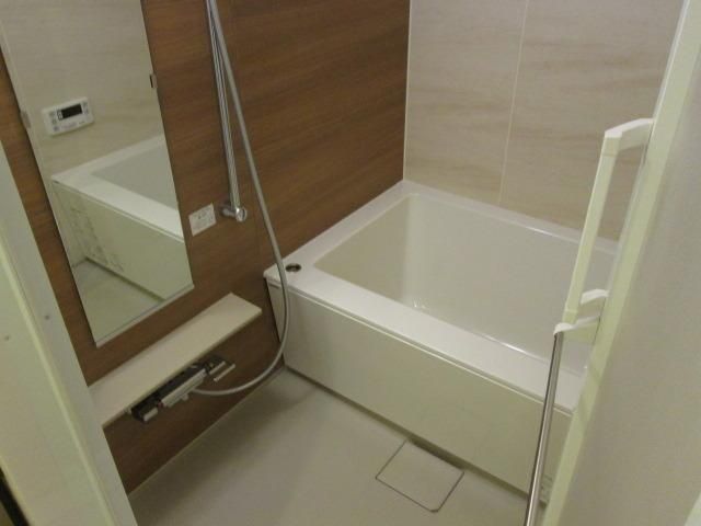 バス・シャワールーム　★追い焚き、浴室乾燥付きバスルーム★