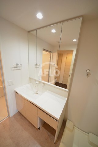 洗面設備　ナチュール天王寺　独立洗面台