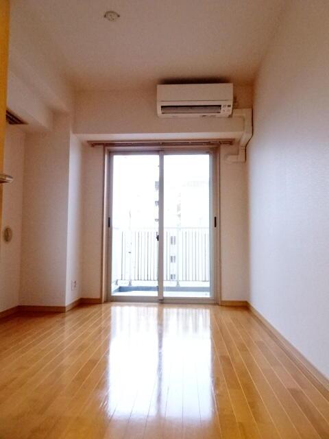 居室・リビング　?