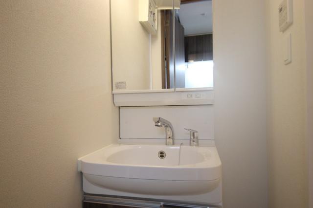 洗面設備　※別室の参考写真の為、現況優先です。
