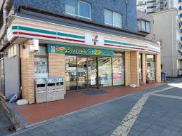 コンビニ　セブンイレブン大田区東六郷3丁目店（コンビニ）まで329m