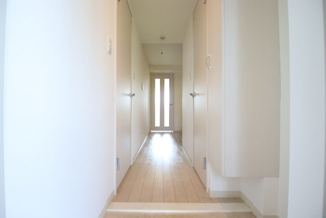 玄関　※別室の参考写真の為、現況優先です。