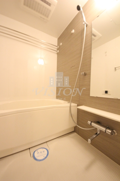 バス・シャワールーム　写真は別タイプのお部屋です。