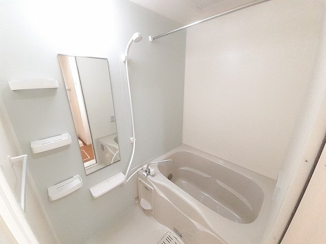 バス・シャワールーム　きれいなお風呂です