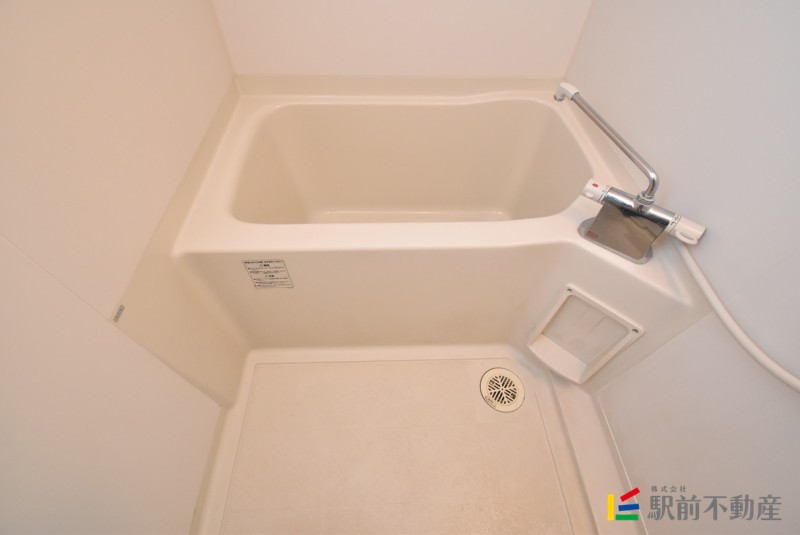 バス・シャワールーム　※反転