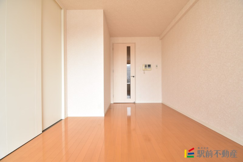 居室・リビング　※反転