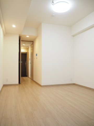 居室・リビング　☆明るい洋室☆