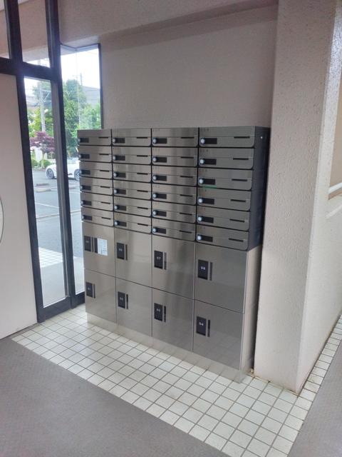 ロビー　集合ポスト・宅配ボックス