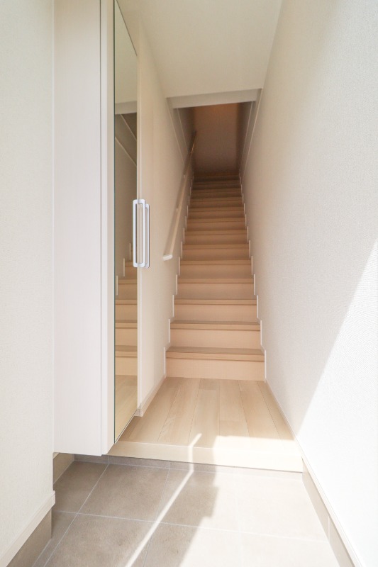 玄関　図面と現状に相違がある場合には現状を優先