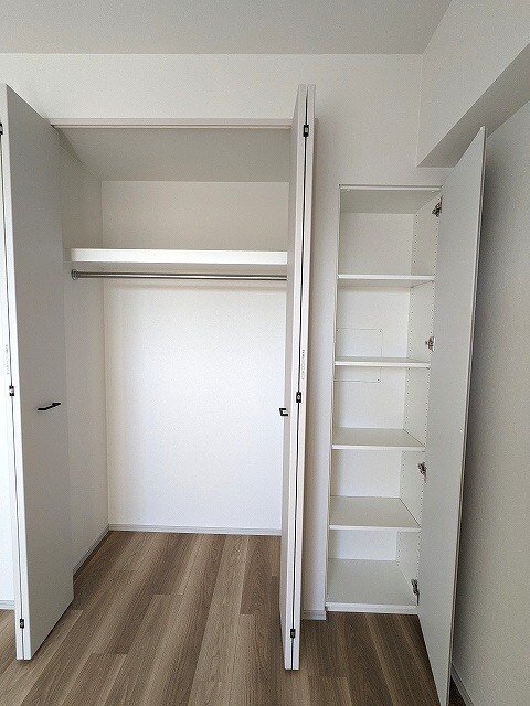 収納　6.9帖洋室のクローゼット