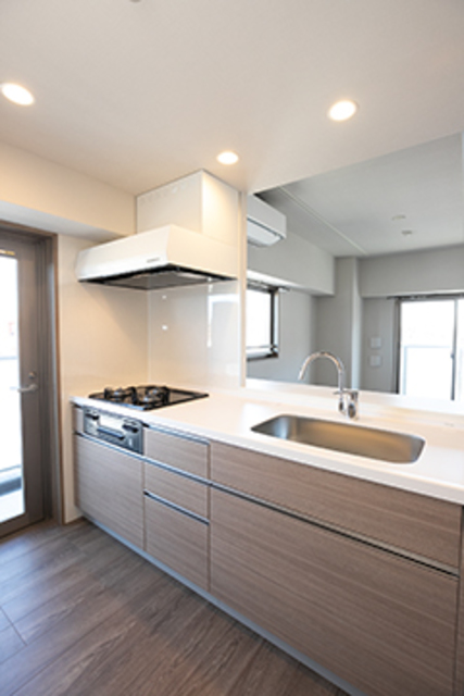 キッチン　※写真は同タイプ住戸です。