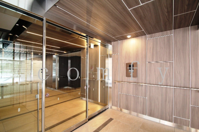 エントランス　オートロックのあるエントランス