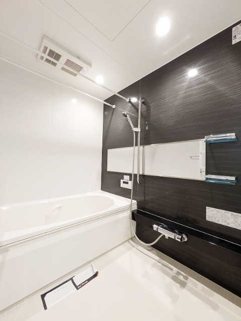 バス・シャワールーム　追い焚き・浴室乾燥機付き