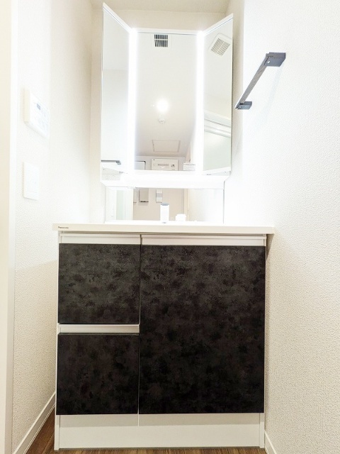 洗面設備　洗髪洗面化粧台