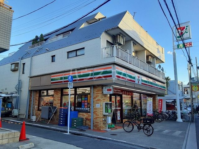 コンビニ　セブンイレブン練馬桜台5丁目店（コンビニ）まで723m