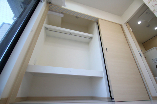 収納　※他のお部屋の参考写真です