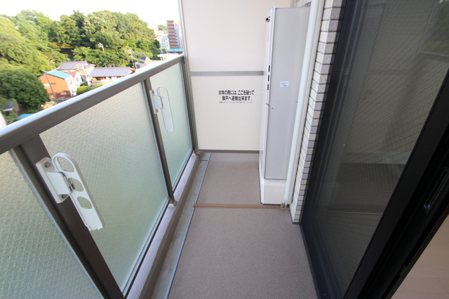 バルコニー　※他のお部屋の参考写真です