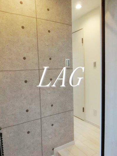 玄関　玄関です。