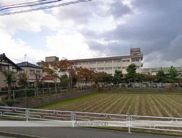 中学校　大形中学校（中学校）まで300m