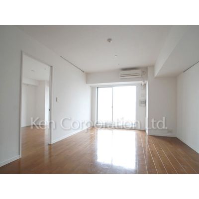 居室・リビング　同タイプ20階のお部屋を撮影。仕様が異なることがあります。