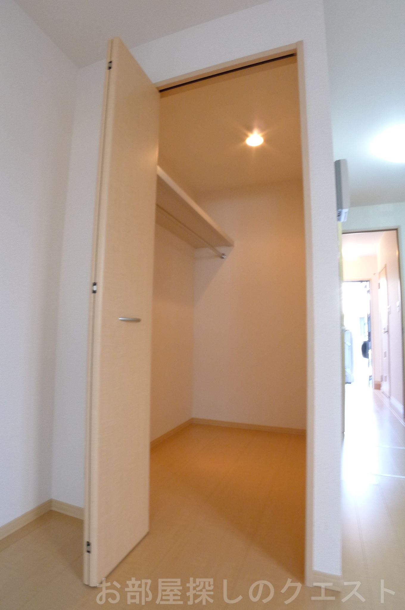 収納　（写真は同タイプ）