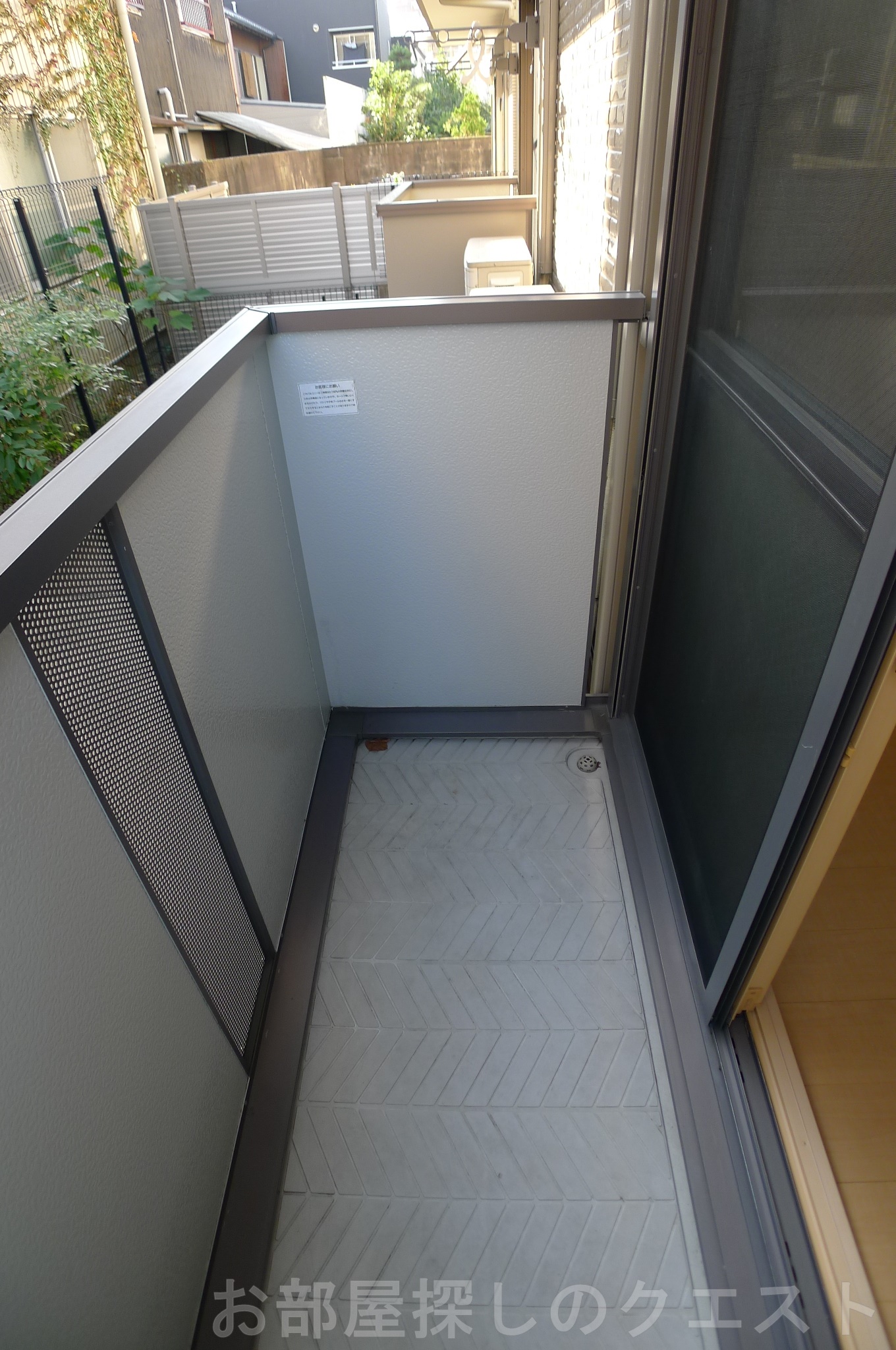 バルコニー　（写真は同タイプ）