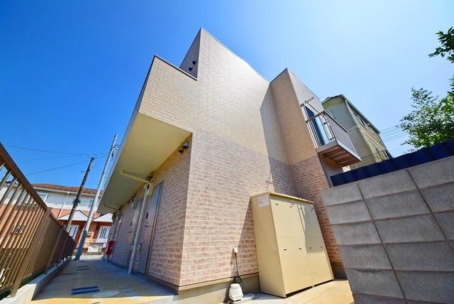 建物外観　2016年築　設備充実